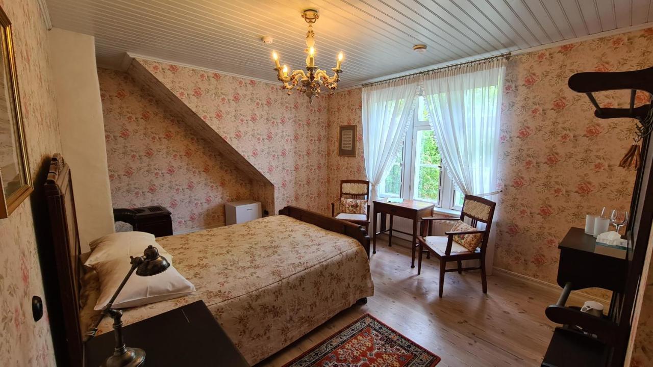 Lahe Guesthouse Haapsalu Eksteriør bilde