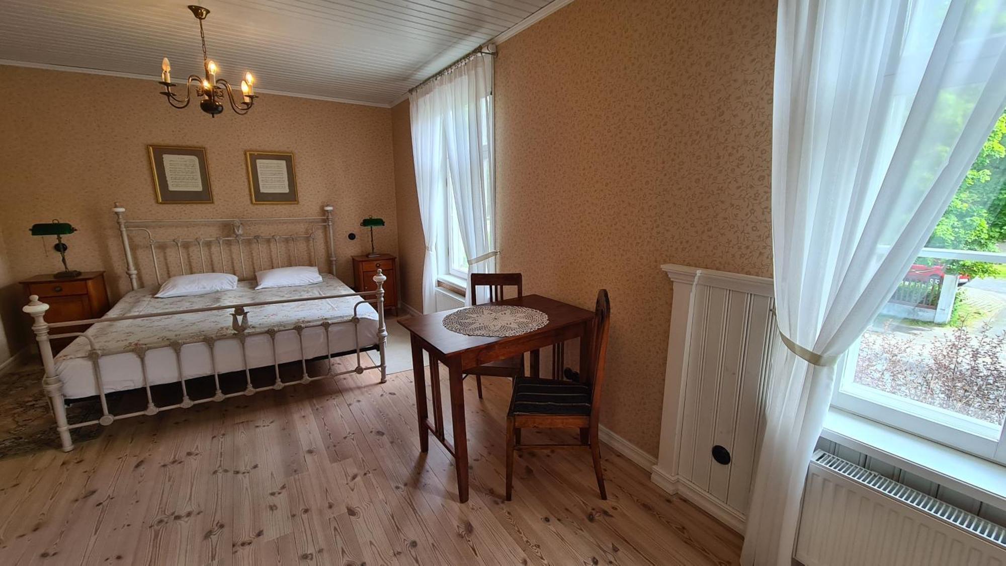 Lahe Guesthouse Haapsalu Eksteriør bilde